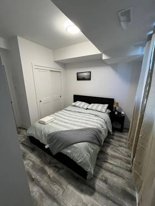 Tranquil Bliss Retreat Near Niagara Falls 6Min Drive To Falls